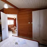 Bujtina E Muriqit * Zogaj (Shkoder)