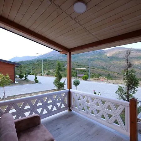 Resort Bujtina E Muriqit *