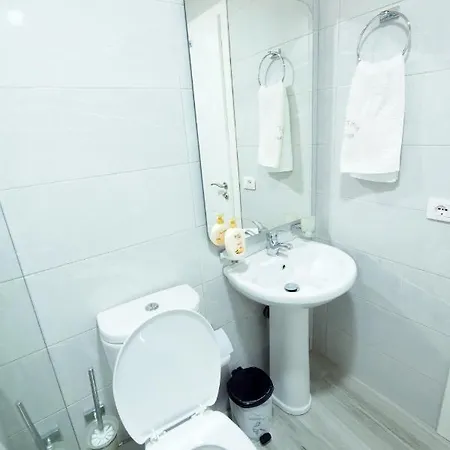 Resort Bujtina E Muriqit