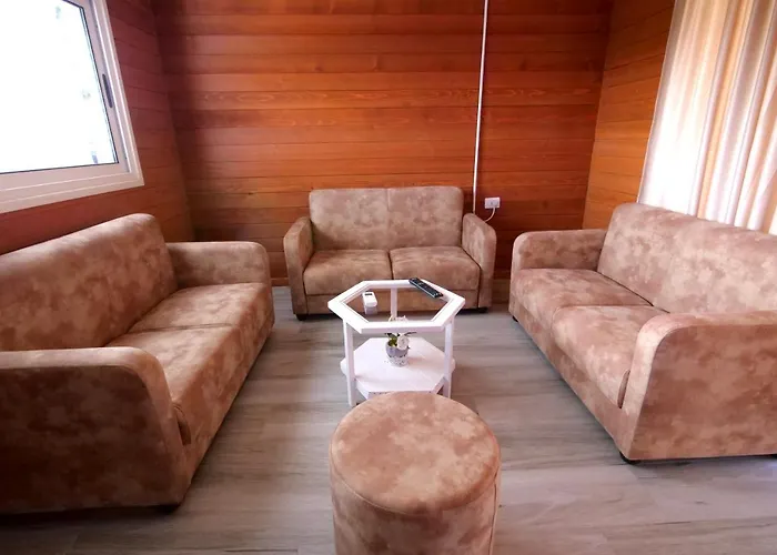 Bujtina E Muriqit Ośrodek wypoczynkowy *