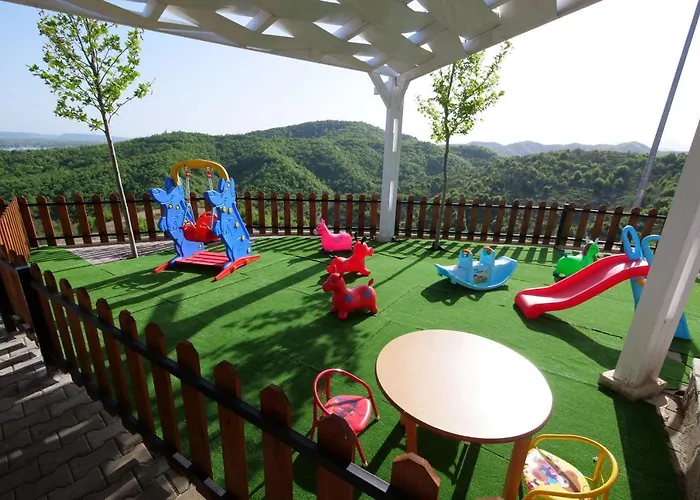 Bujtina E Muriqit Ośrodek wypoczynkowy Zogaji